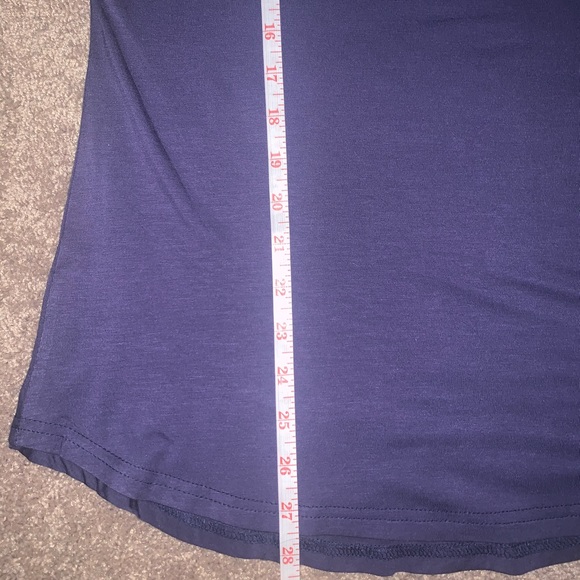 NWT Navy Shoulder Cutout Tee - Picture 8 of 8